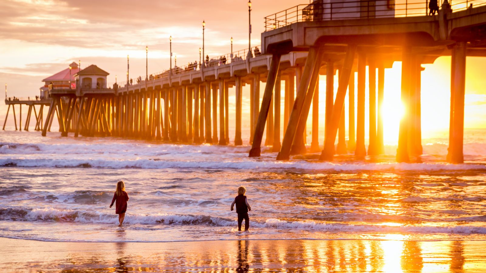 12 things to do in Huntington Beach that children and adults will love