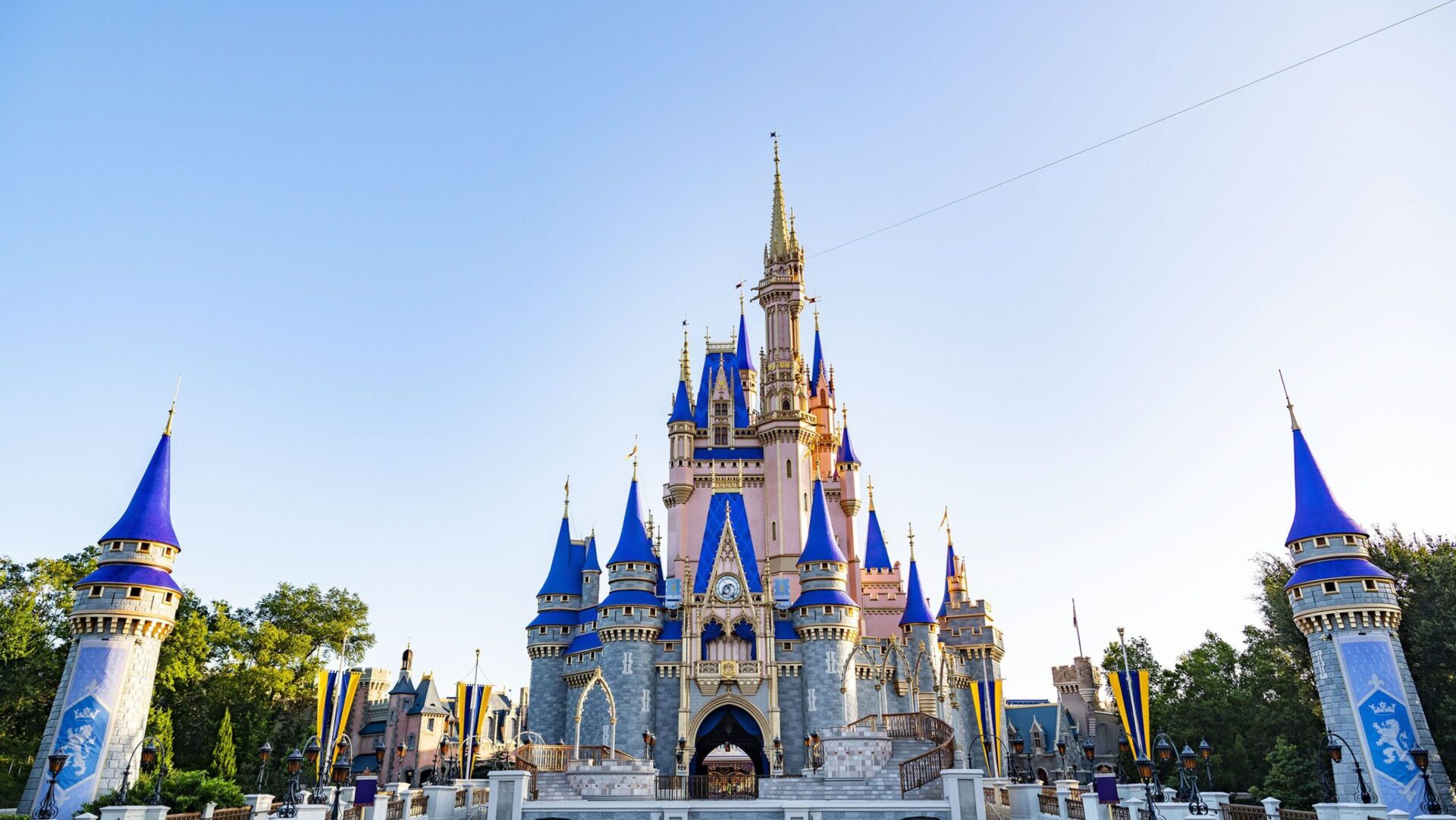 When should you visit Walt Disney World and Disneyland Resort in 2026?