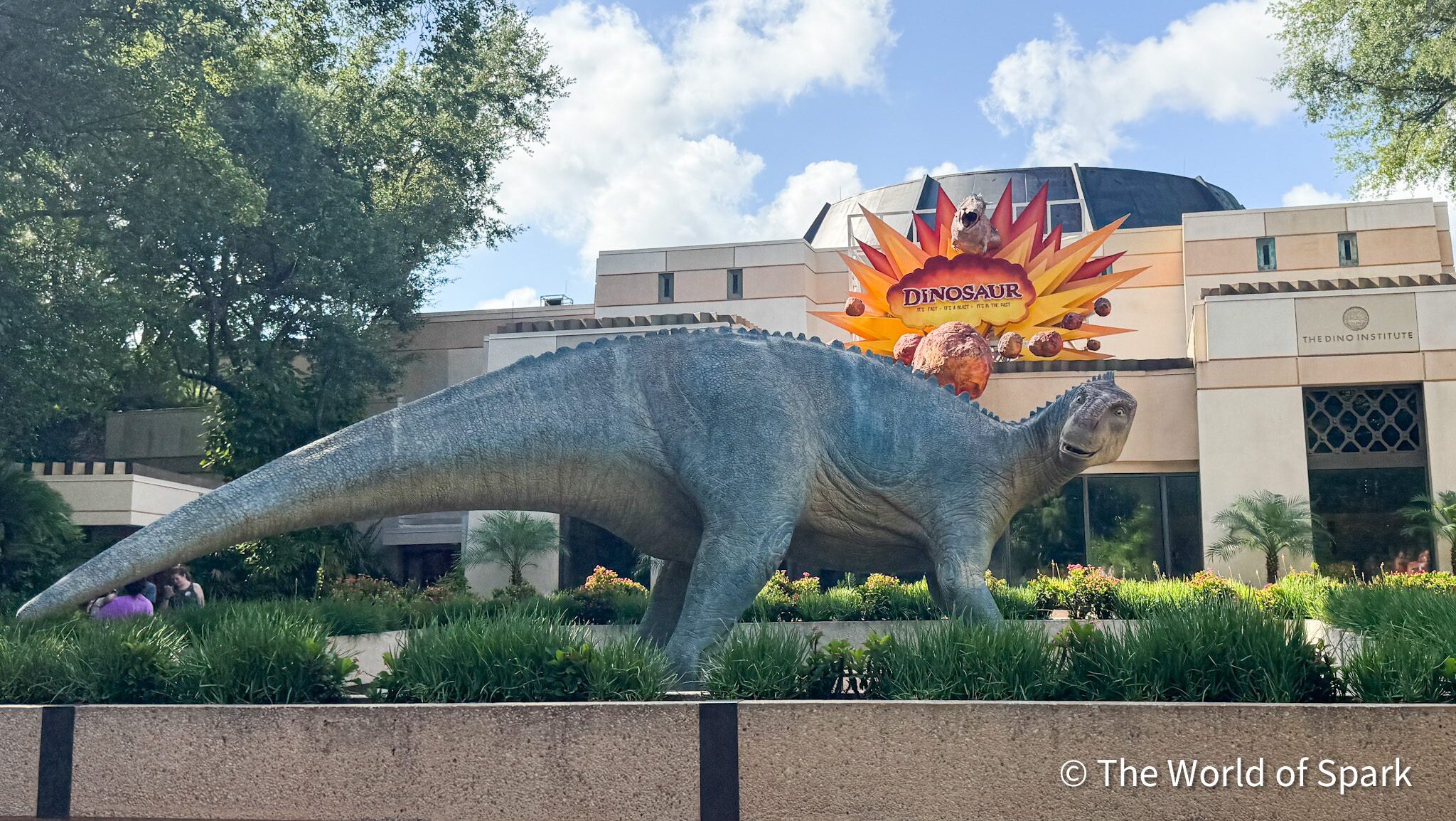 Disney Theme Park and Cruise Line News: Dinosaur Closing Day revealed, Disney Adventure Delay Maiden Voyage