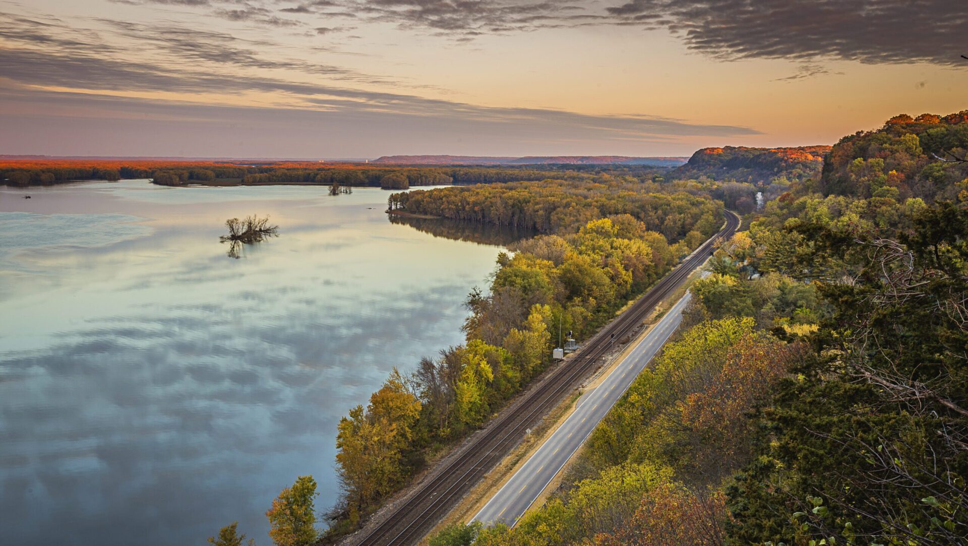 10 fun and easy fall getaways you can enjoy in a weekend