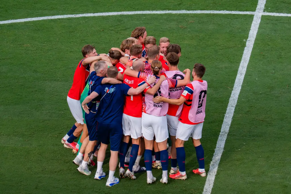 Kebangkitan Menakjubkan Bangsa Viking dan Impian yang Tak Mau Pudar